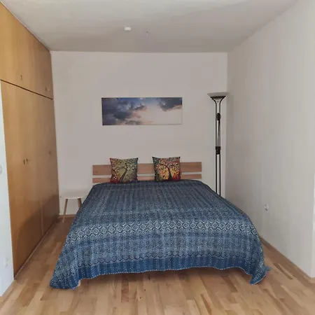 Kinder- Und Hundeparadies Mit Grossem Eingezaeunten Garten 아파트