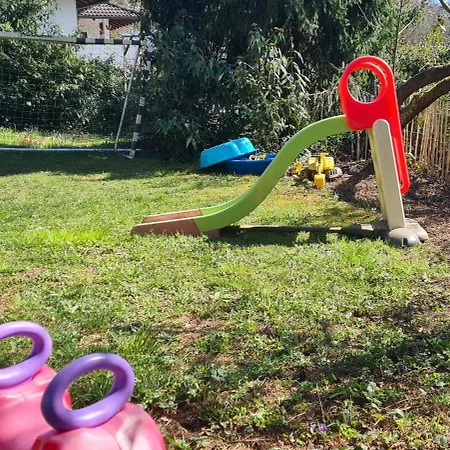Kinder- Und Hundeparadies Mit Grossem Eingezaeunten Garten Steisslingen